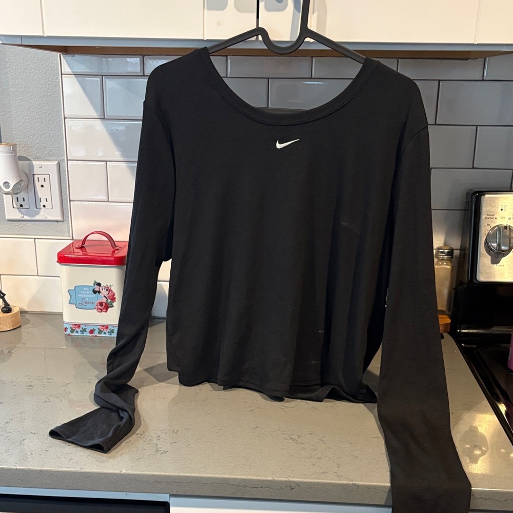 Nike Women's Black Long Sleeve Tee
